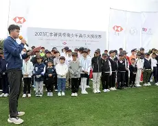 包含Scout赛事官方发布赛事规则更新新规，雄鹿争议不断！的词条